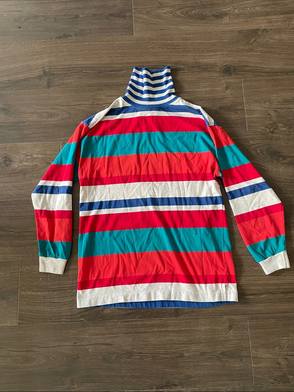 Women’s Vintage AM Collection Multicolor Striped Turtleneck Shirt, Size Medium *
